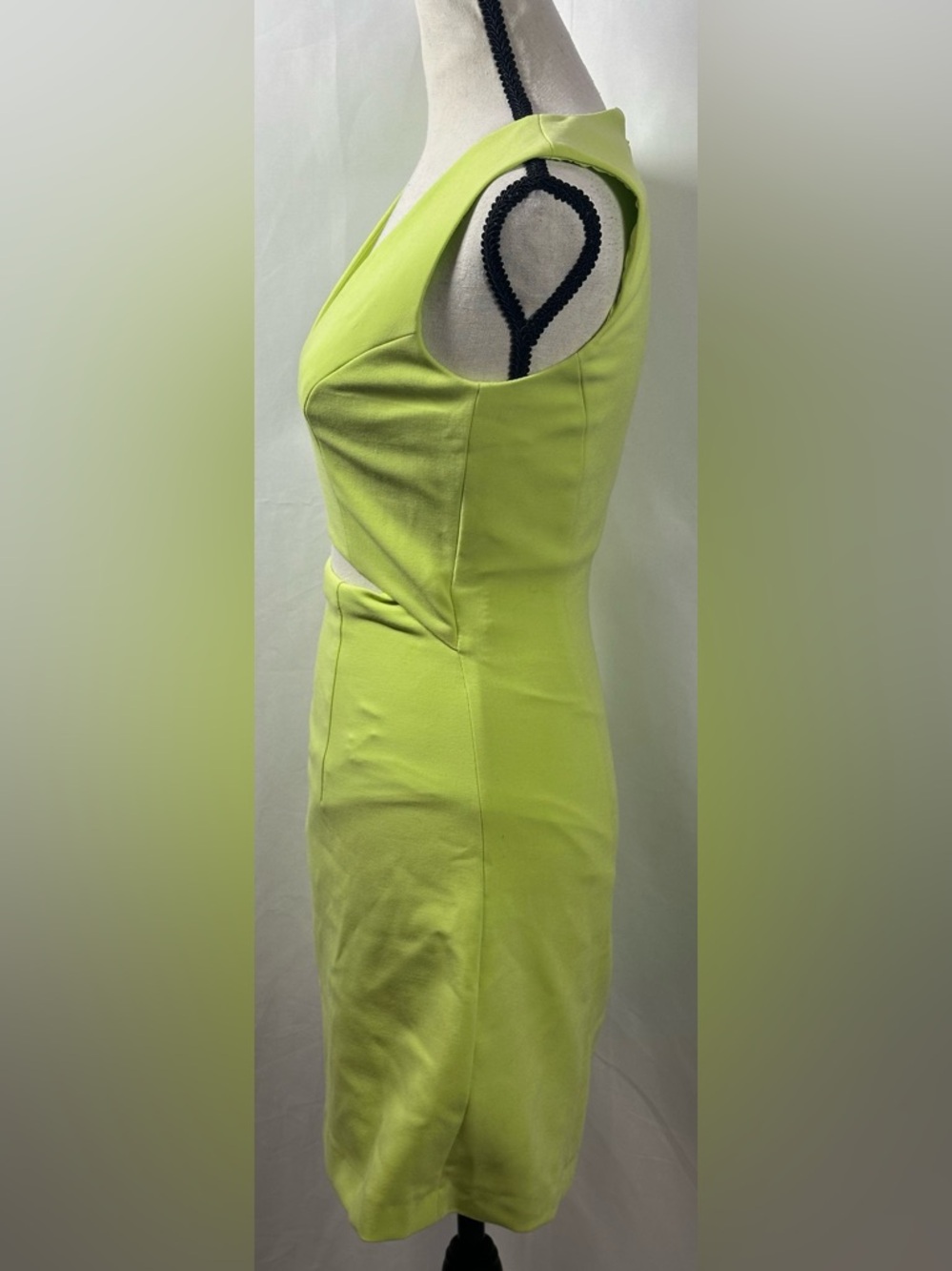 🩷French Connection Neon Lime Mini Dress - Picture 3 of 11